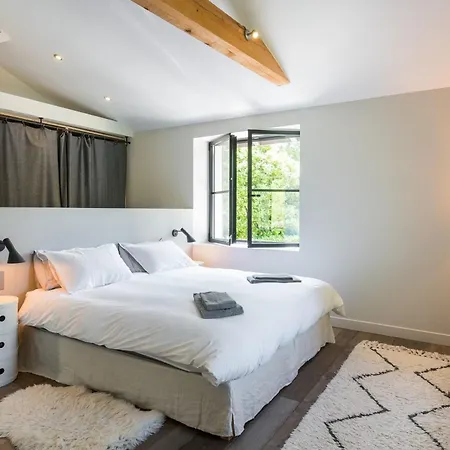 Le Pressoir - Newly Refurbished House With Contemporary Decoration